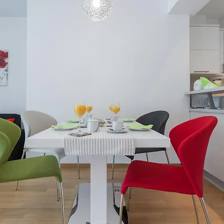 Navigatio With Parking *