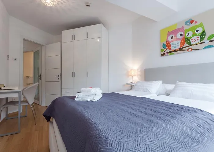 Navigatio With Parking * Ντουμπρόβνικ