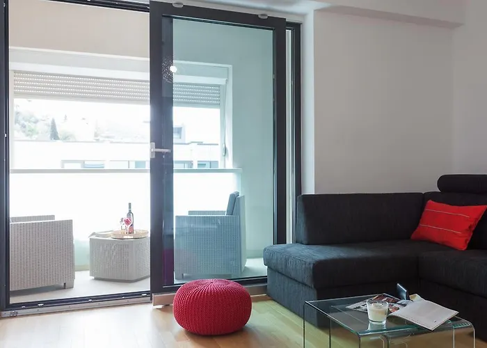 Navigatio With Parking Διαμέρισμα